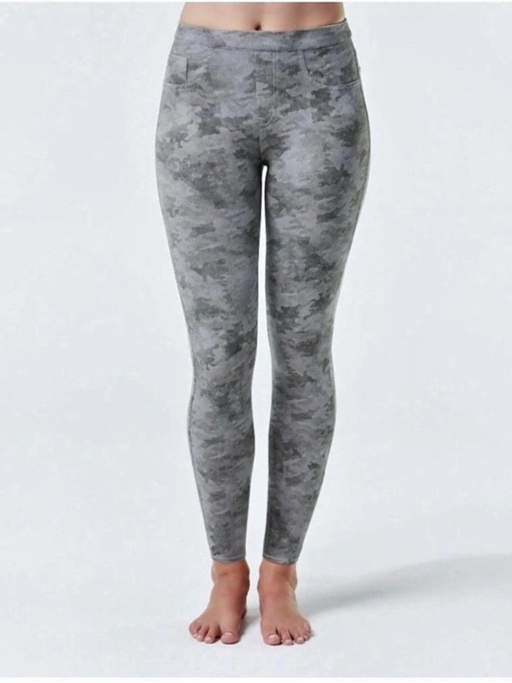 Ankle Jean-Ish Leggings in stone wash camo